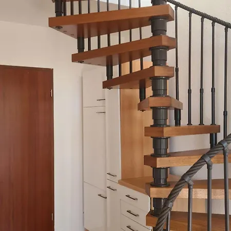 Asiek Maisonette Apartment *