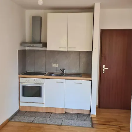 Asiek Maisonette Apartment *