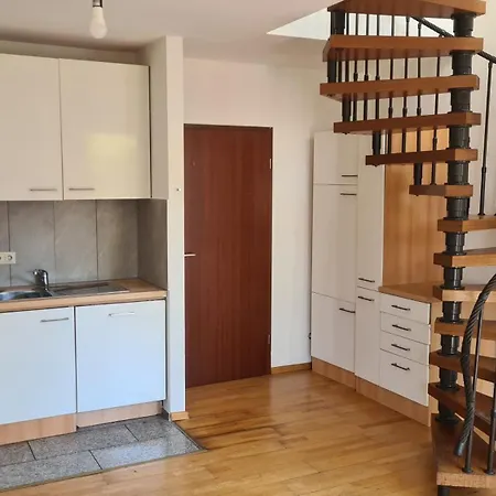 Asiek Maisonette Apartment *